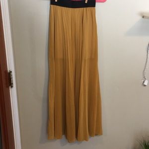 Flowy mustard yellow chiffon style maxi skirt